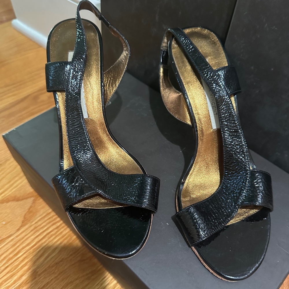 Cynthia Vincent black patent heel